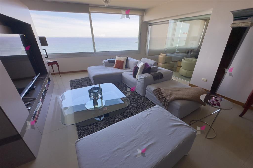 Apartamento de 3 dormitorios en torre de categoría - Prime