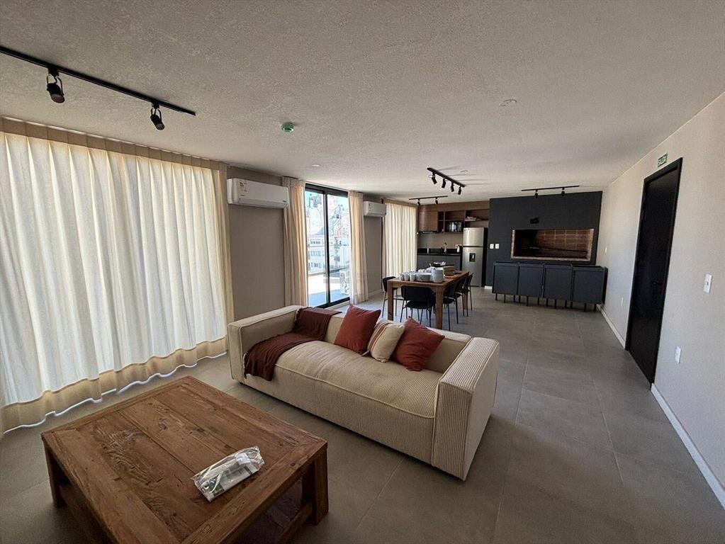 Si Alquila apartamento 1 dormitorio balcón estrena Cordón