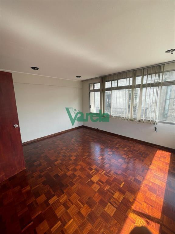 VENTA Oficina, Cuidad Vieja,75 m2 ,baño, cocina,