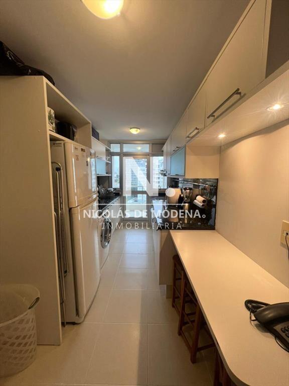 Departamento de 2 dormitorios en venta en Seasons