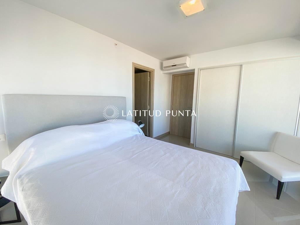 Piso alto con vista brava, dos suites