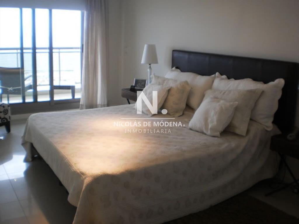 Apartamento en Playa Brava, Torre Impaeriale