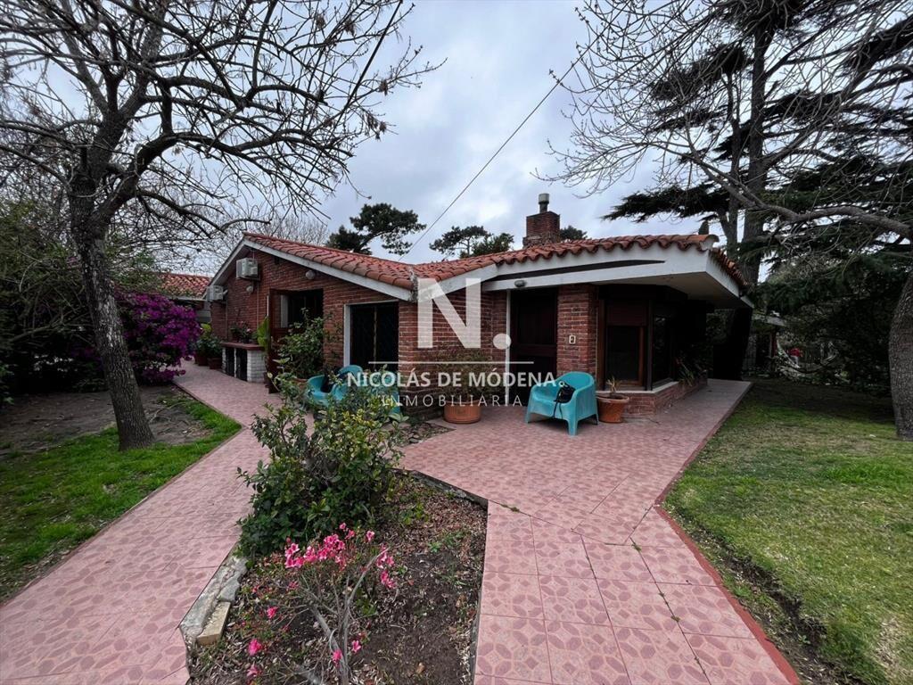 Vende casa de 3 dormitorios en Punta del Este