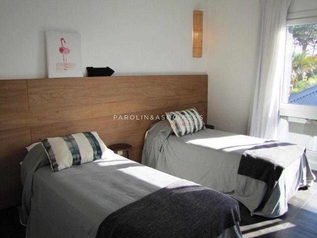 Casa en venta de 5 dormitorios en José Ignacio,