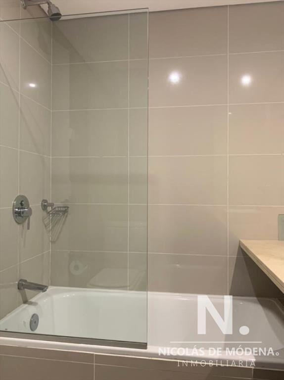 Moderno apartamento de Dos Dormitorios en Venta - Punta del