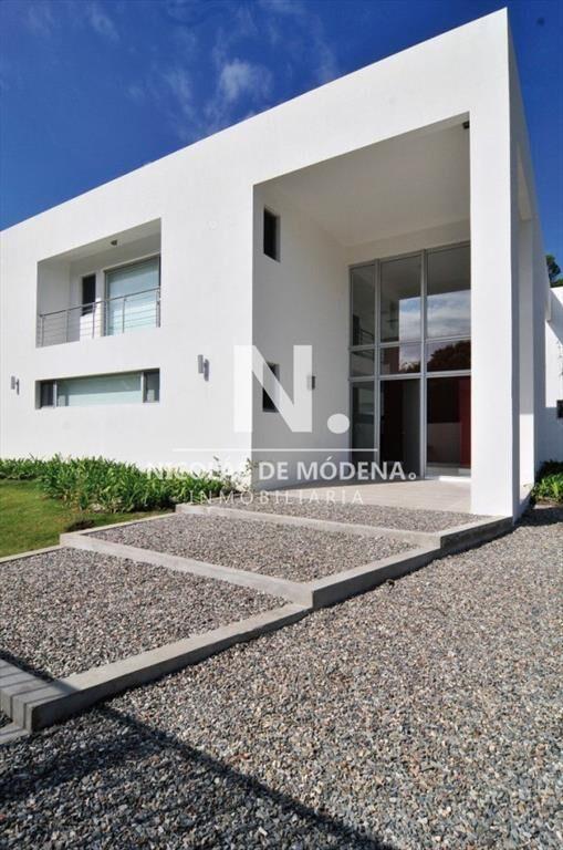 Venta de casa Minimalista en Parque del Golf, del