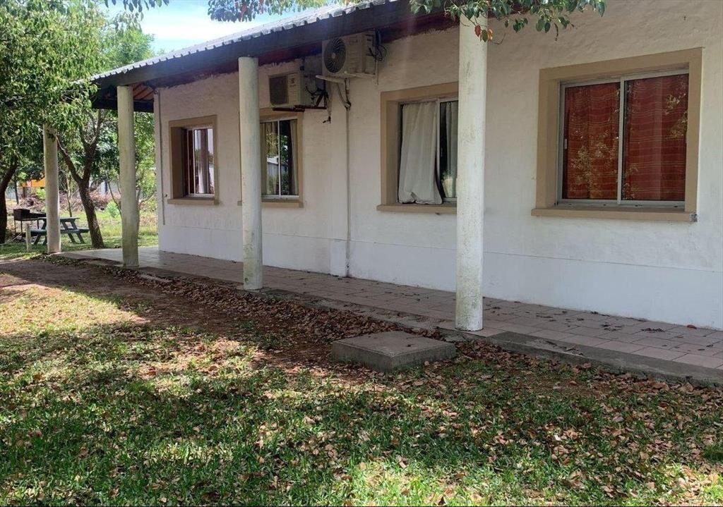 Venta de casa principal y 4 Bungalows en un mismo padron en