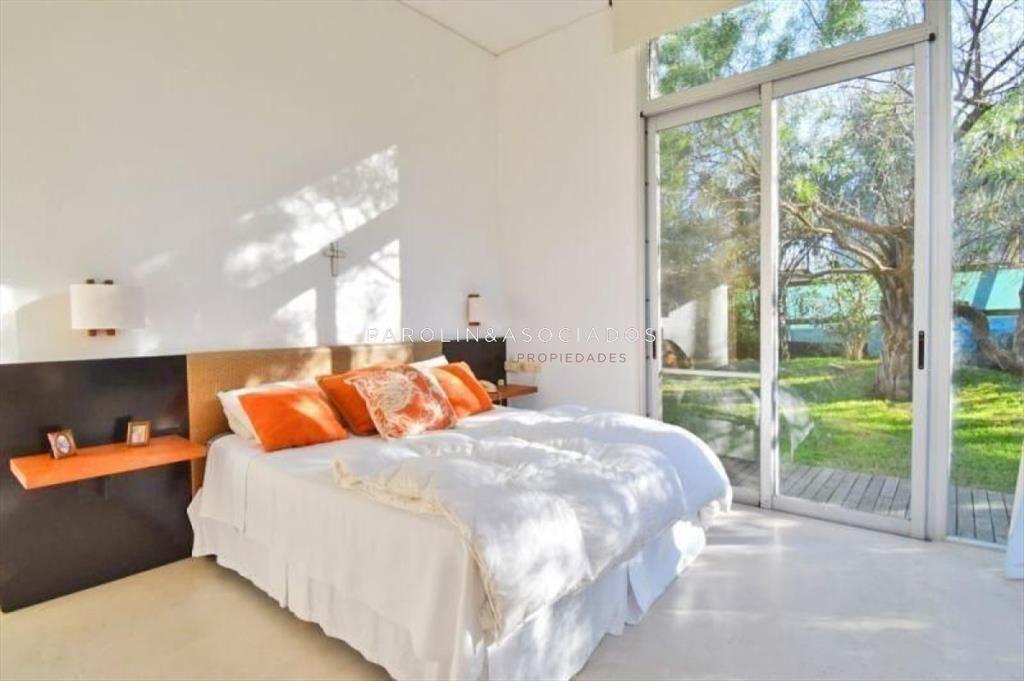 Casa en venta de 4 dormitorios en Laguna Blanca,