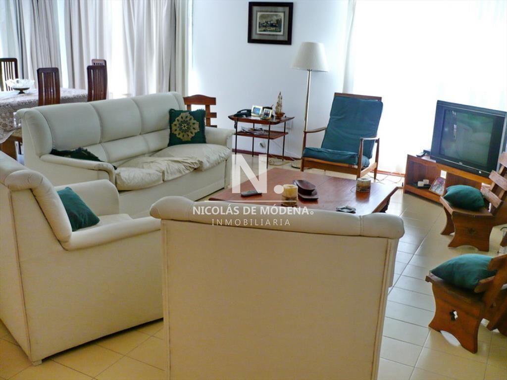 Vendo casa 3 dormitorios con piscina en del Punta
