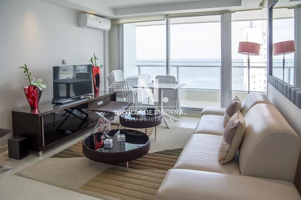 Vende apartamento de 2 dormitorios en suite en