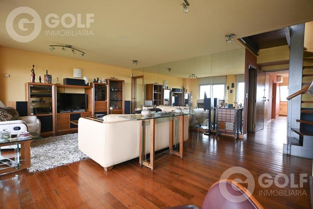 VENTA DE PENTHOUSE TRIPLEX CON 4 COCHERAS Y PARRILLERO EN P