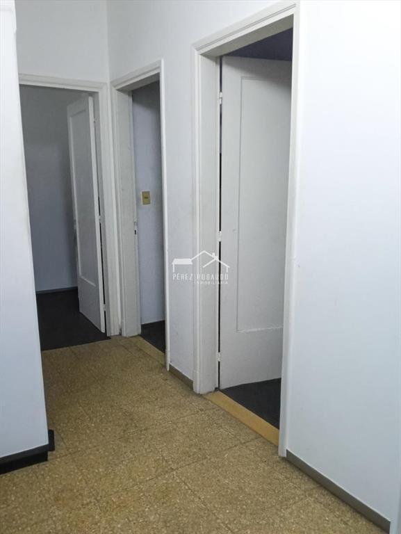 Venta apartamento 3 dormitorios amplios. Tres Cruces
