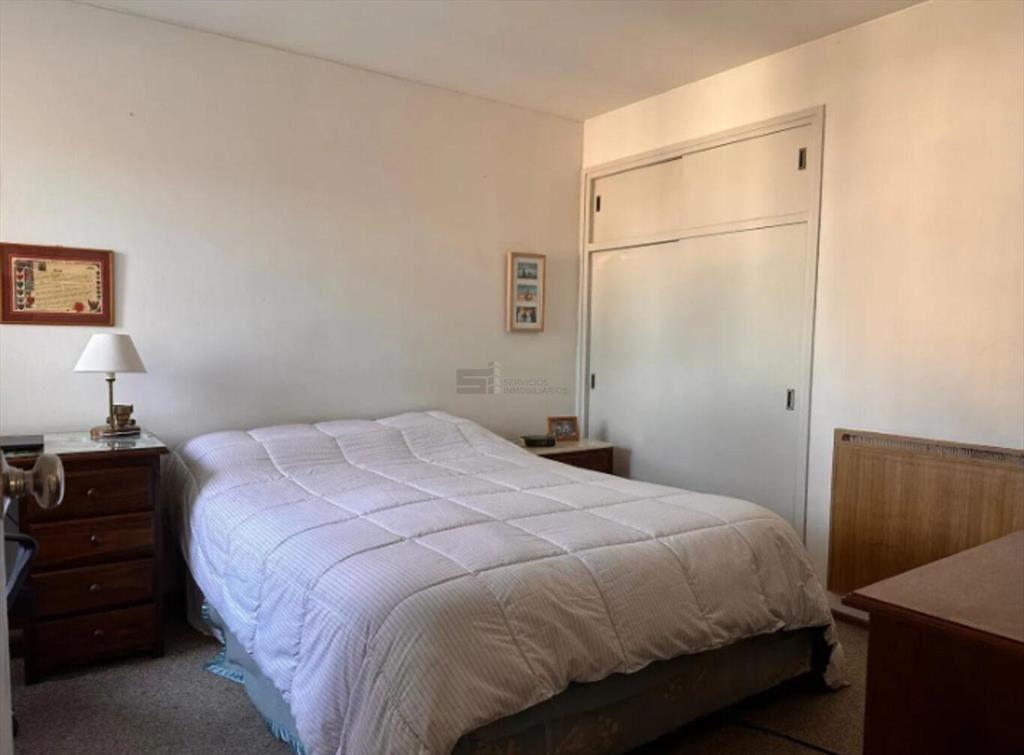 Se vende Apartamento de dos dormitorios con garage en Parqu