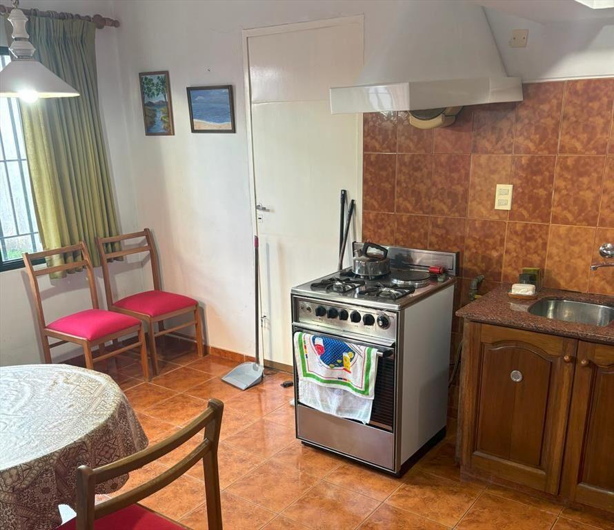 Venta casa tres dormitorios Araucana y Bolivia Punta Gorda