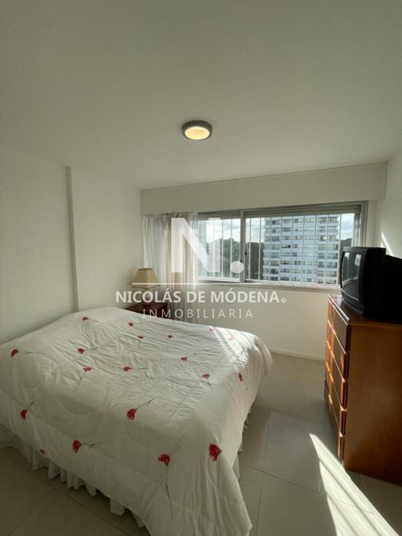 Apartamento con buena iluminacion en Roosevelt