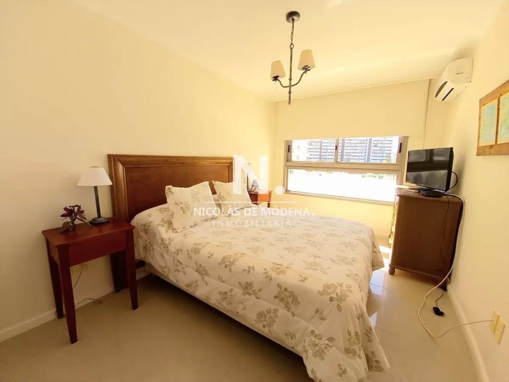 Apartamento de 3 dormitorios. Torre Imperiale.