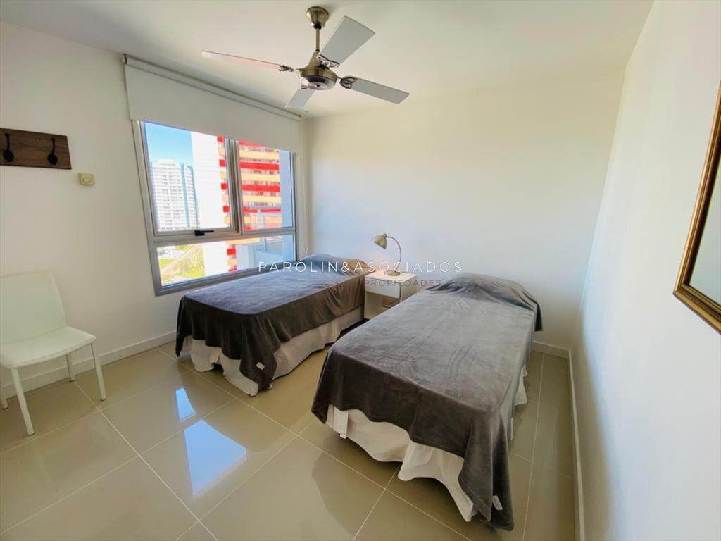 Apartamento de 3 dormitorios en venta, Forest II,