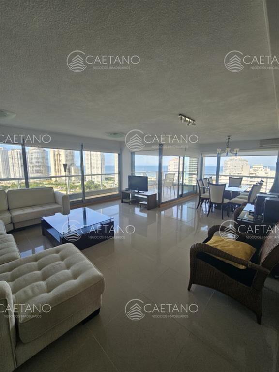 Venta departamento en punta del este