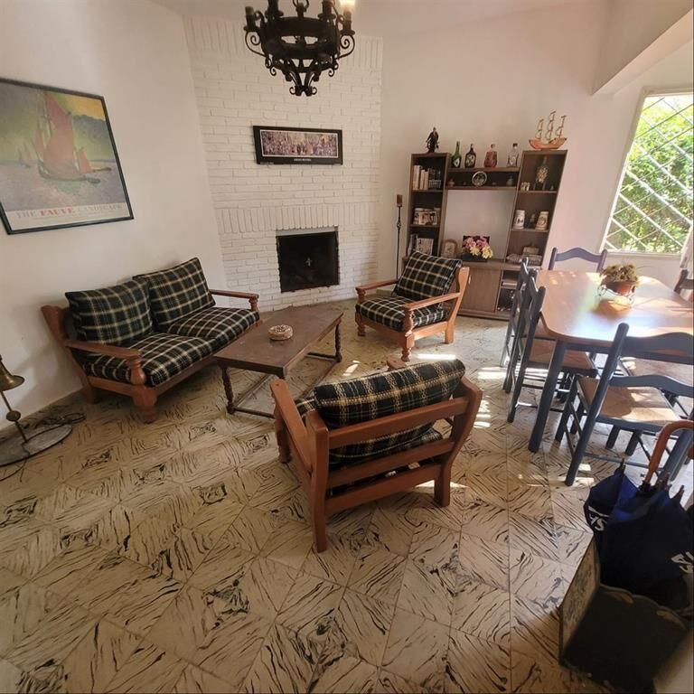 EN 2 PADRONES 4 dormitorios 3 baños Casa Venta La Floresta