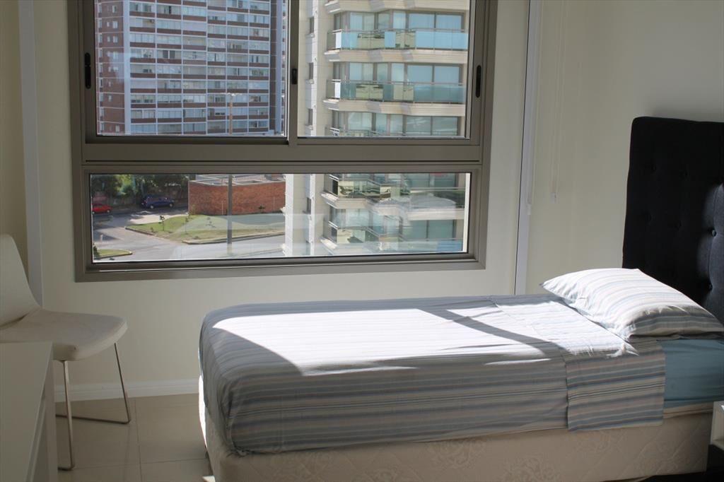 VENTA APARTAMENTO 3 DORMITORIOS EDIFICIO IMPERIALE PUNTA DE