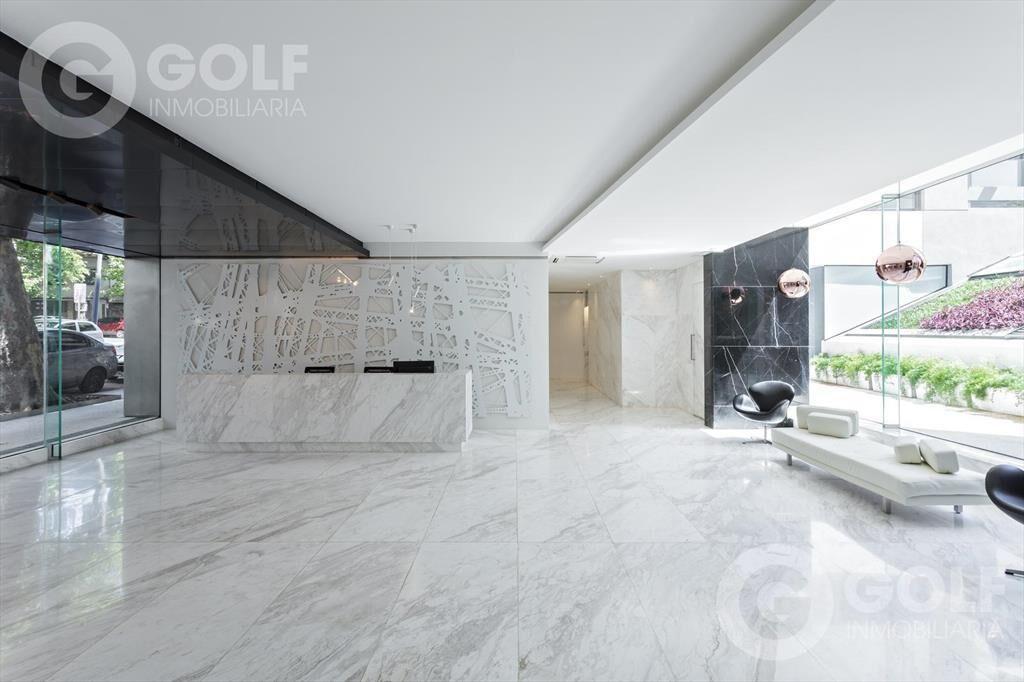 Venta de apartamento de 4 dormitorios en el Centro