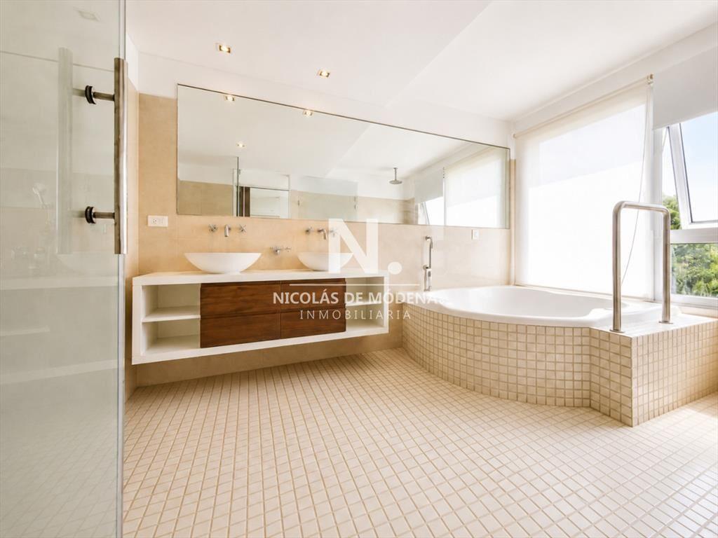 En venta apartamento con parrillero propio de 3 y
