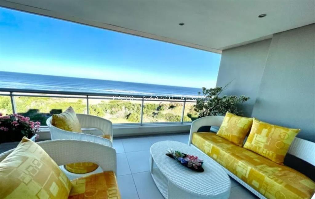 Exclusivo Penthouse en venta con piscina privada en Terraza