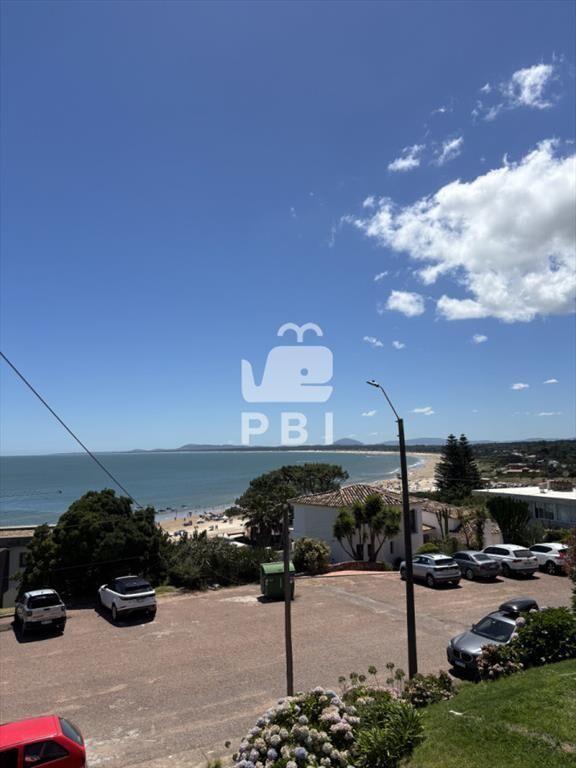 Casa en venta en Punta Ballena, con vista al mar.