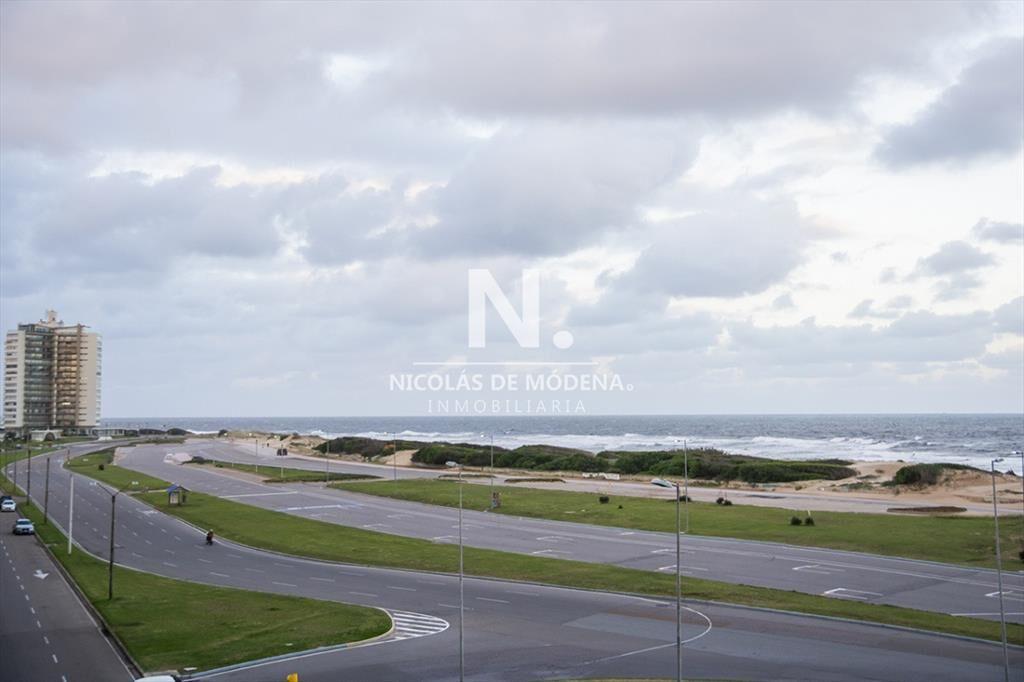 Hermoso departamento en Torre Imperiale, con