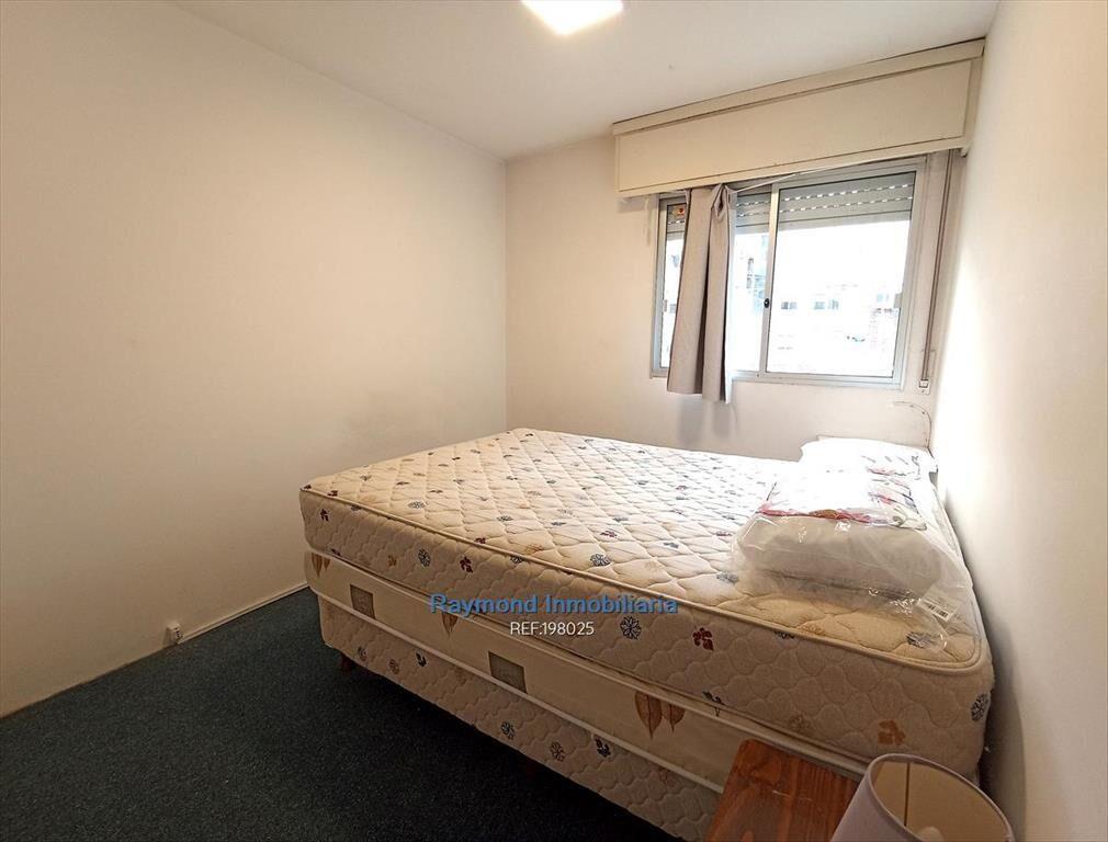 A pasos Rambla con muebles. 1 Dor, baño, coc def, lavadero