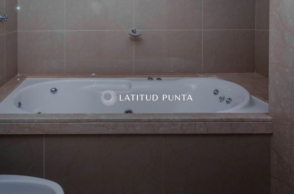 Apartamento en venta Playa Mansa