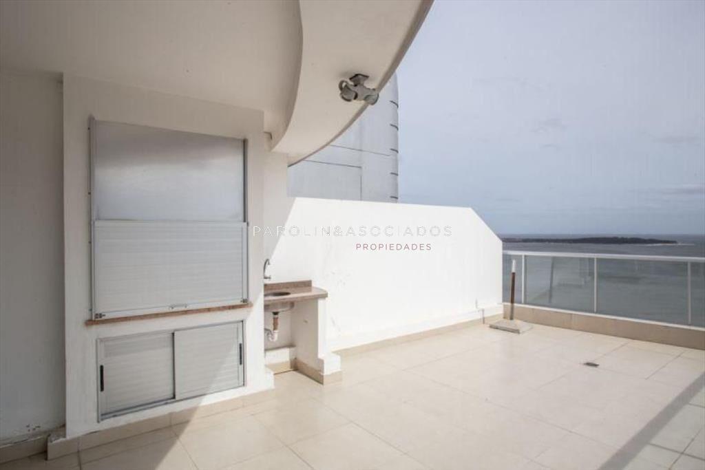 Apartamento en venta de 3 dormitorios en Miami