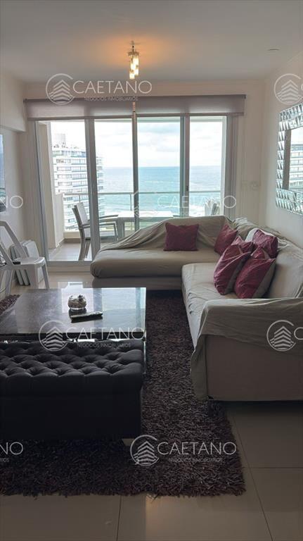 Apartamento en Alquiler de 3 dormitorios en Punta del este