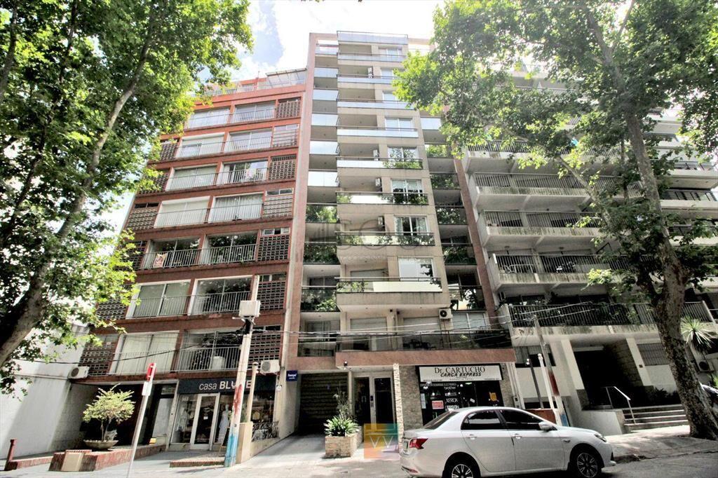 VENTA APARTAMENTO 2 DORMITORIOS, 2 BAÑOS, GARAJE EN POCITOS