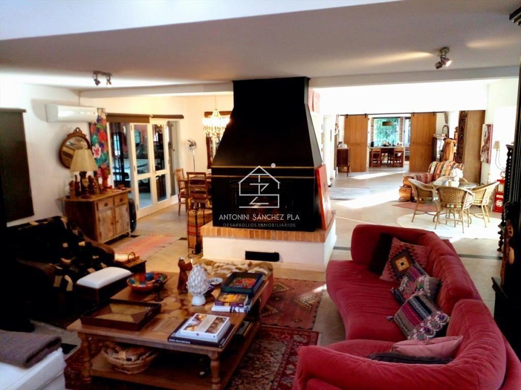 Magnífica Chacra de cómodos ambientes y parque