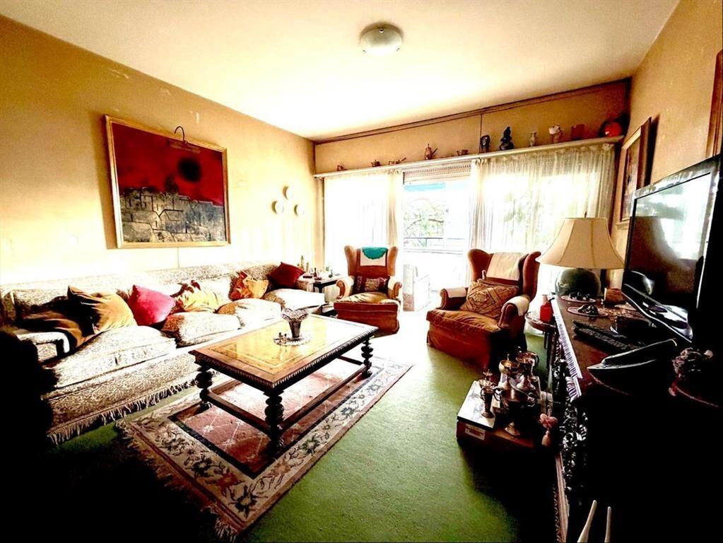 Venta Apartamento en Pocitos sobre Br. Artigas