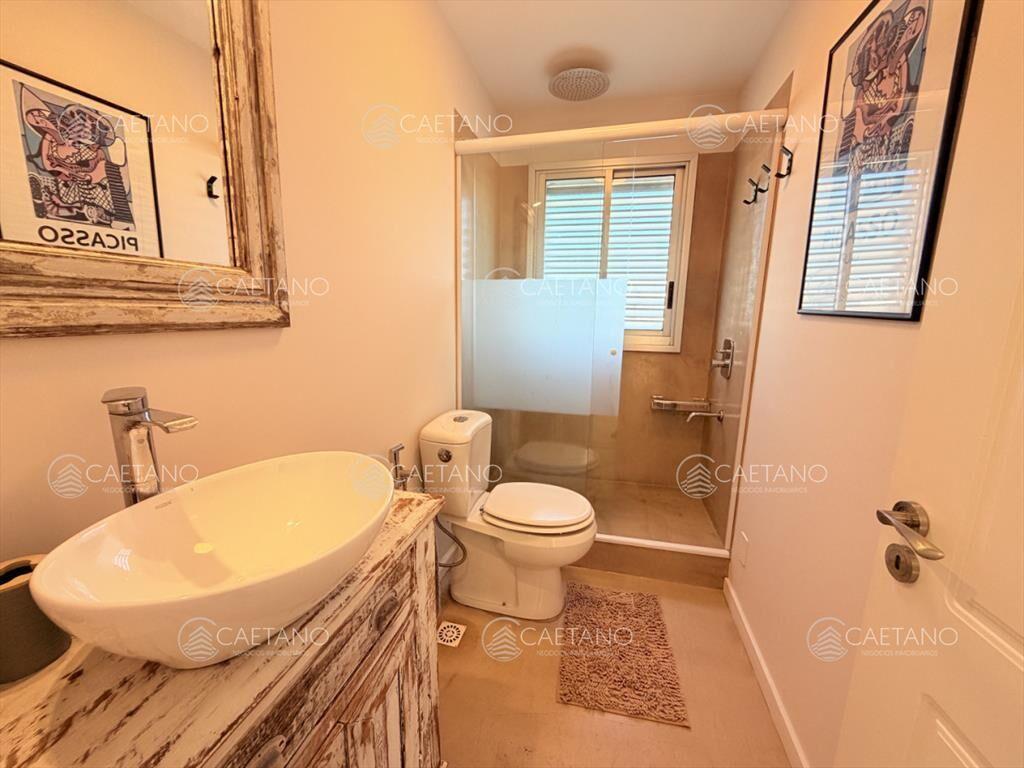venta apartamento 4 dormitorios. Playa mansa, Punta del Est