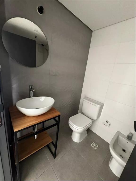 VENTA APARTAMENTO 1 DORM CON GGE -POCITOS NUEVO-