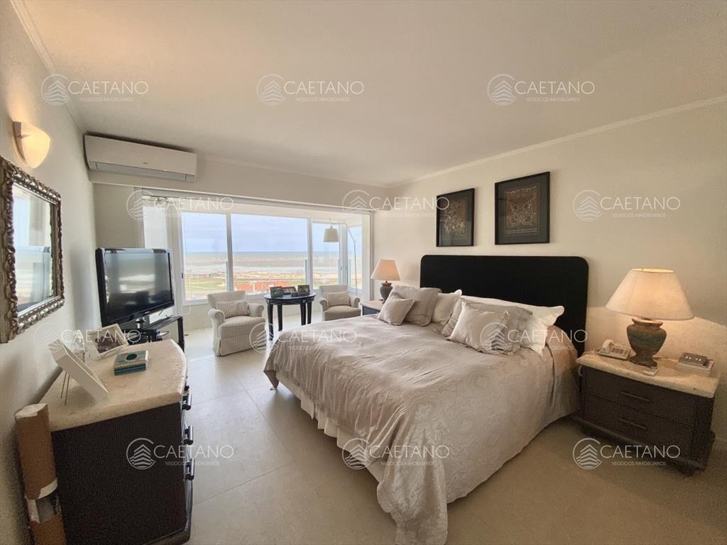 Venta apartamento 3 dormitorios. Playa mansa, del