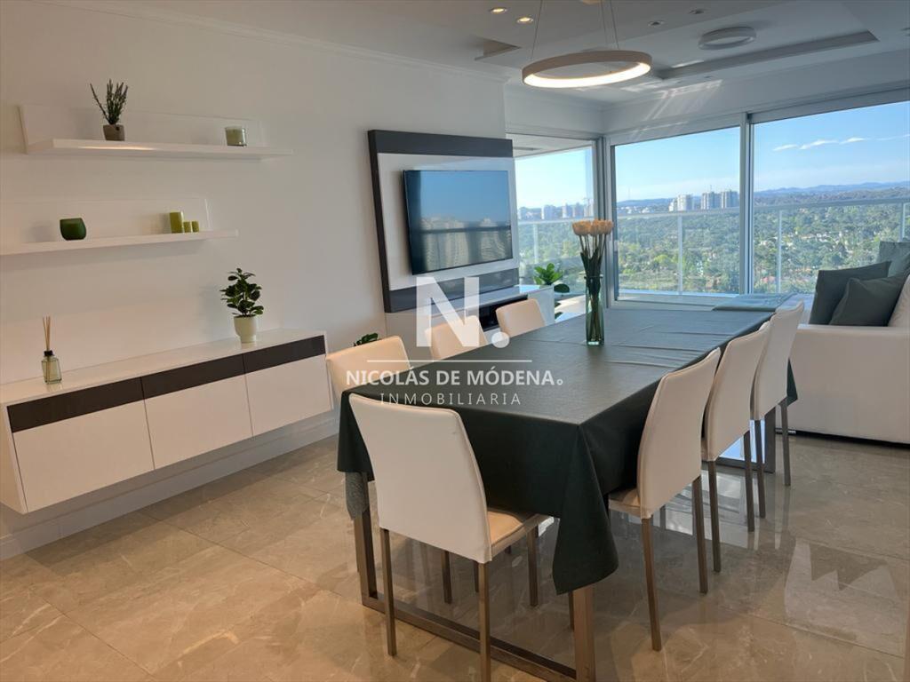 Espectacular penthouse en alquiler con vista al