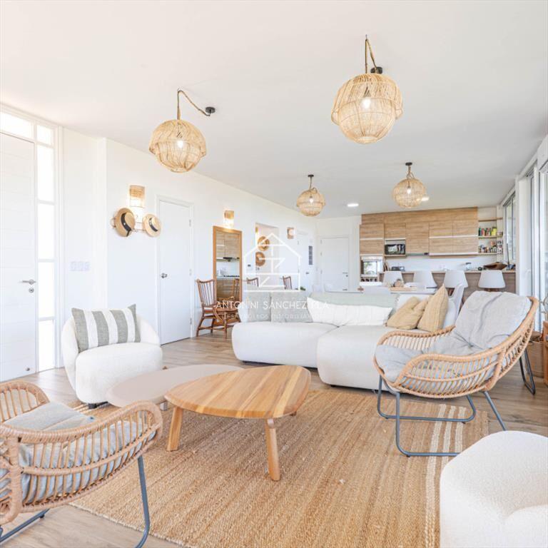 CASA EN VENTA A 50M DEL MAR