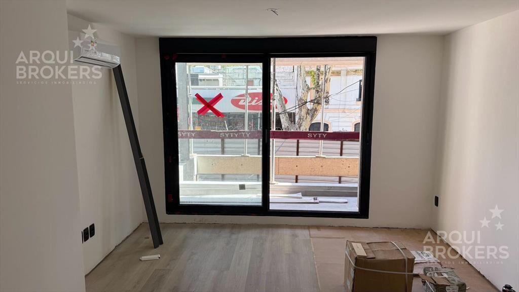 Apartamento de un dormitorio en venta en Cordón - 203