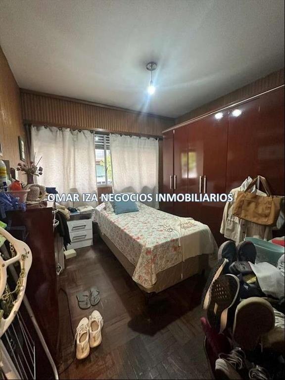 Venta casa La Blanqueada, esquina sobre Av Italia.