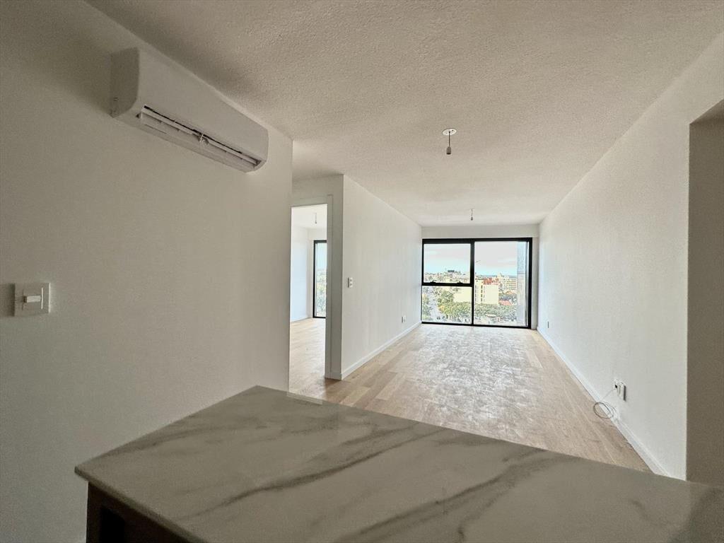 Apartamento en Venta 1Dorm Rambla Malvín Montevideo Garajes