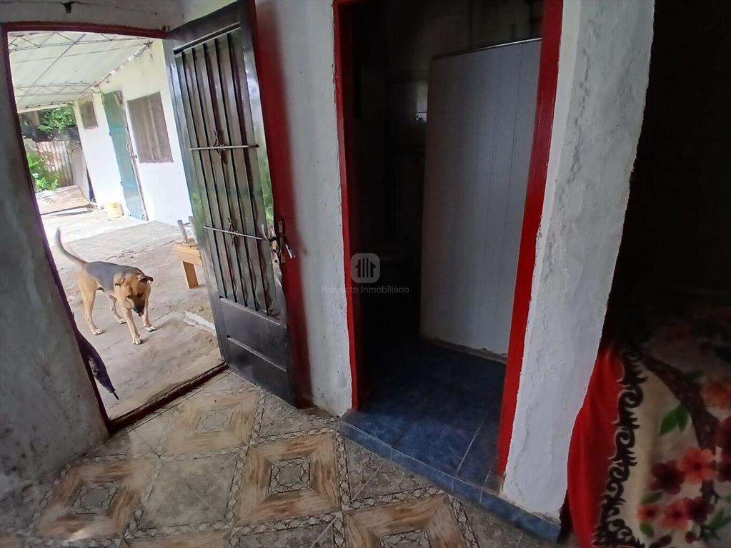 VENTA CASA CERRO CON GRAN FONDO