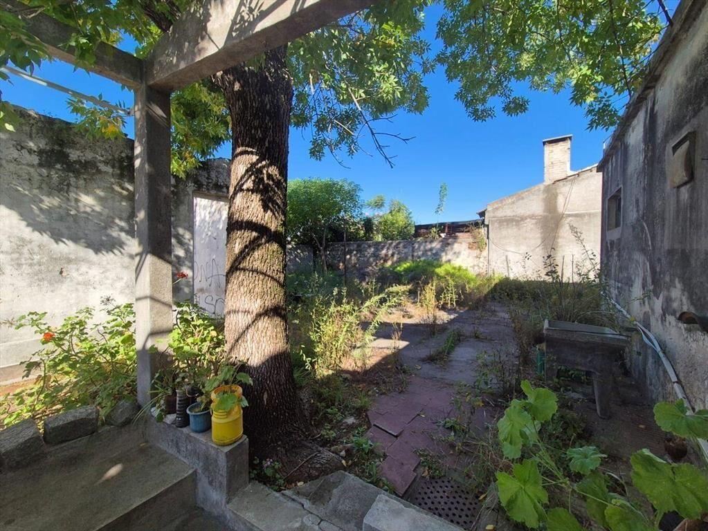 Venta casa 4 dormitorios en Dolores Barrio Centro