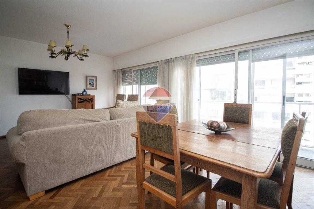 VENTA APARTAMENTO 4 DORMITORIOS PUNTA CARRETAS
