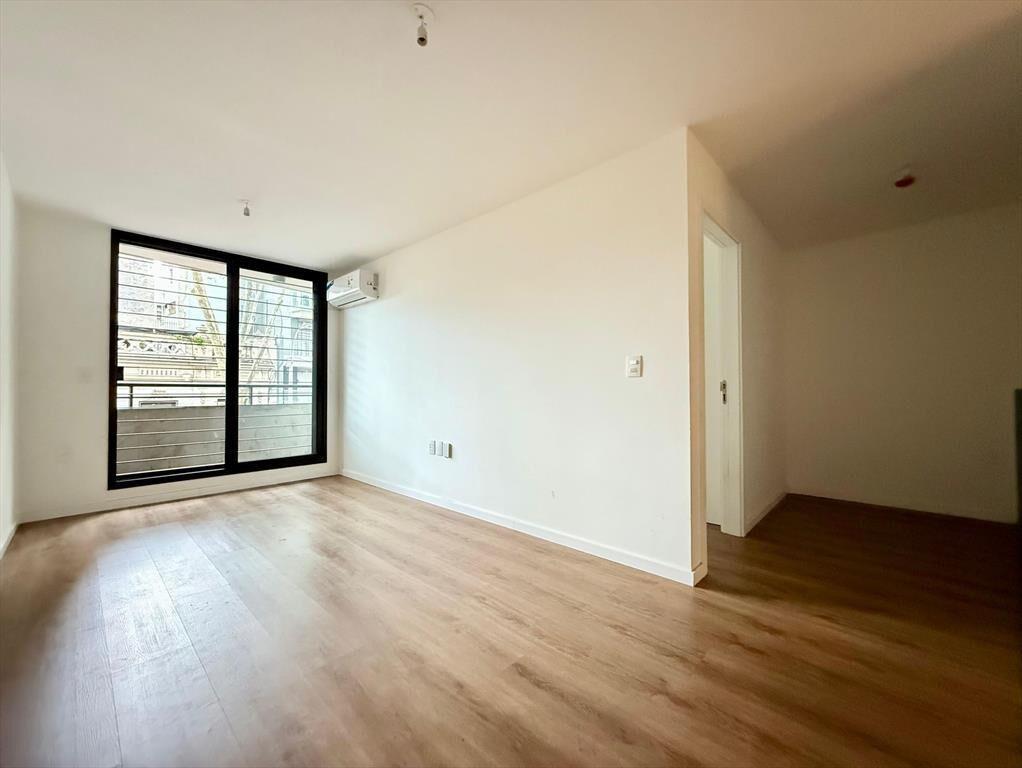 Venta apartamento Cordón 1 dormitorio balcón renta
