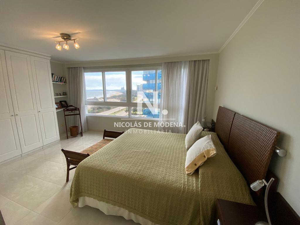 Hermoso departamento en venta de amplios