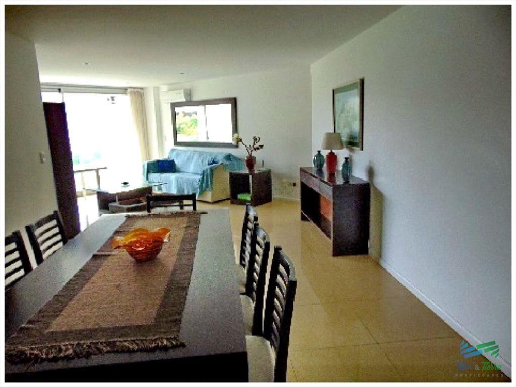 Apartamento en Brava, 3 dormitorios *
